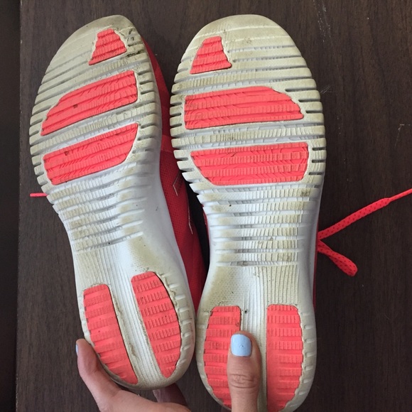 Worn once! Neon pink new balance sneakers 👟 - Picture 4 of 4